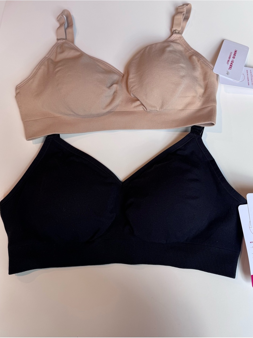 NWT Ingrid & Isabel Seamless Nursing Bras 2-Pack Beige & Black Small